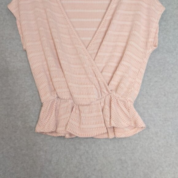 Caution To The Wind S Crop Ruffle Flitted Top Peach Cream Frilly Wrap Front Ivor - Picture 4 of 9